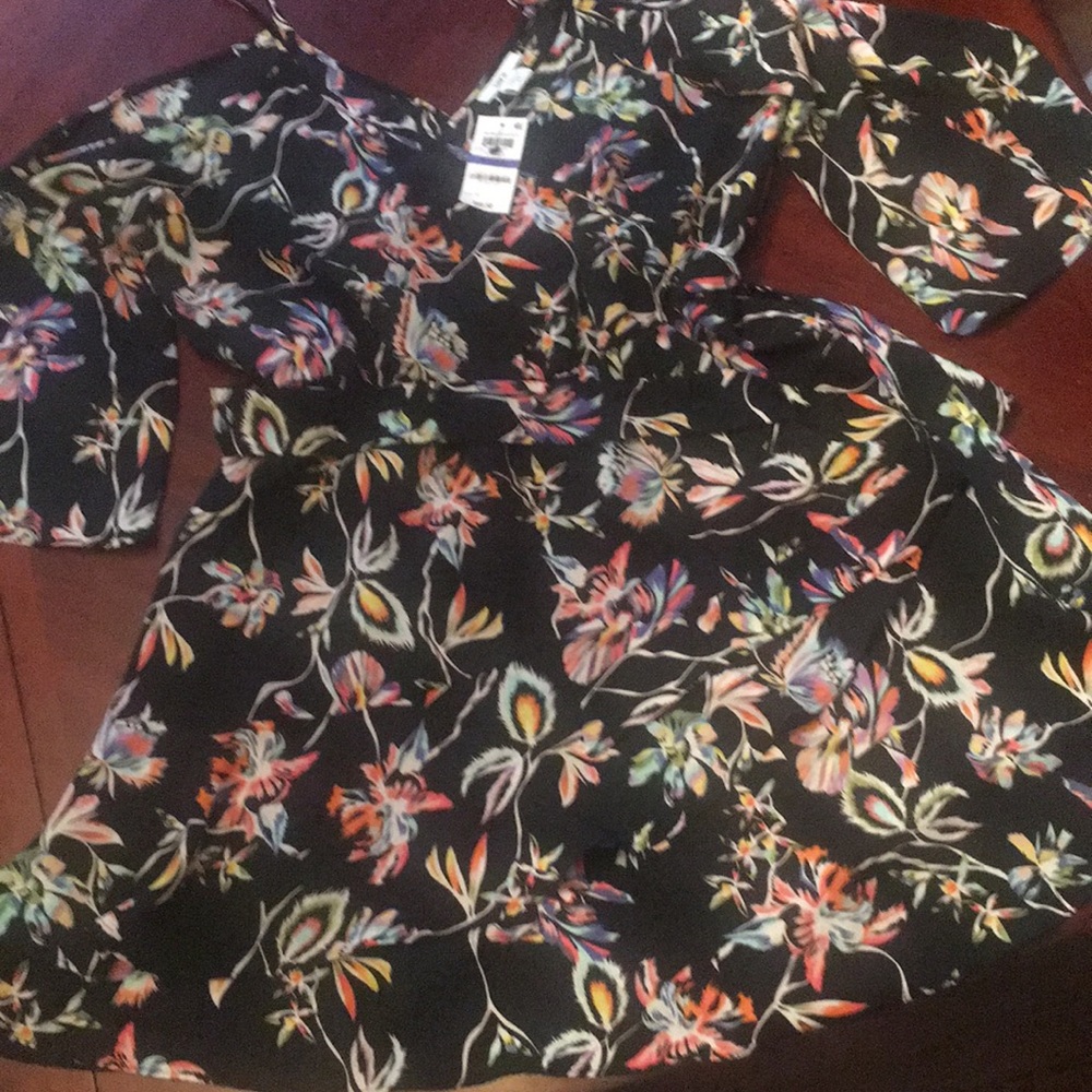 Beautiful floral cold shoulder dress with belt